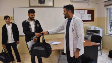 Şahinbey’den 101 Bin Mehmetçiğe Çanta Desteği