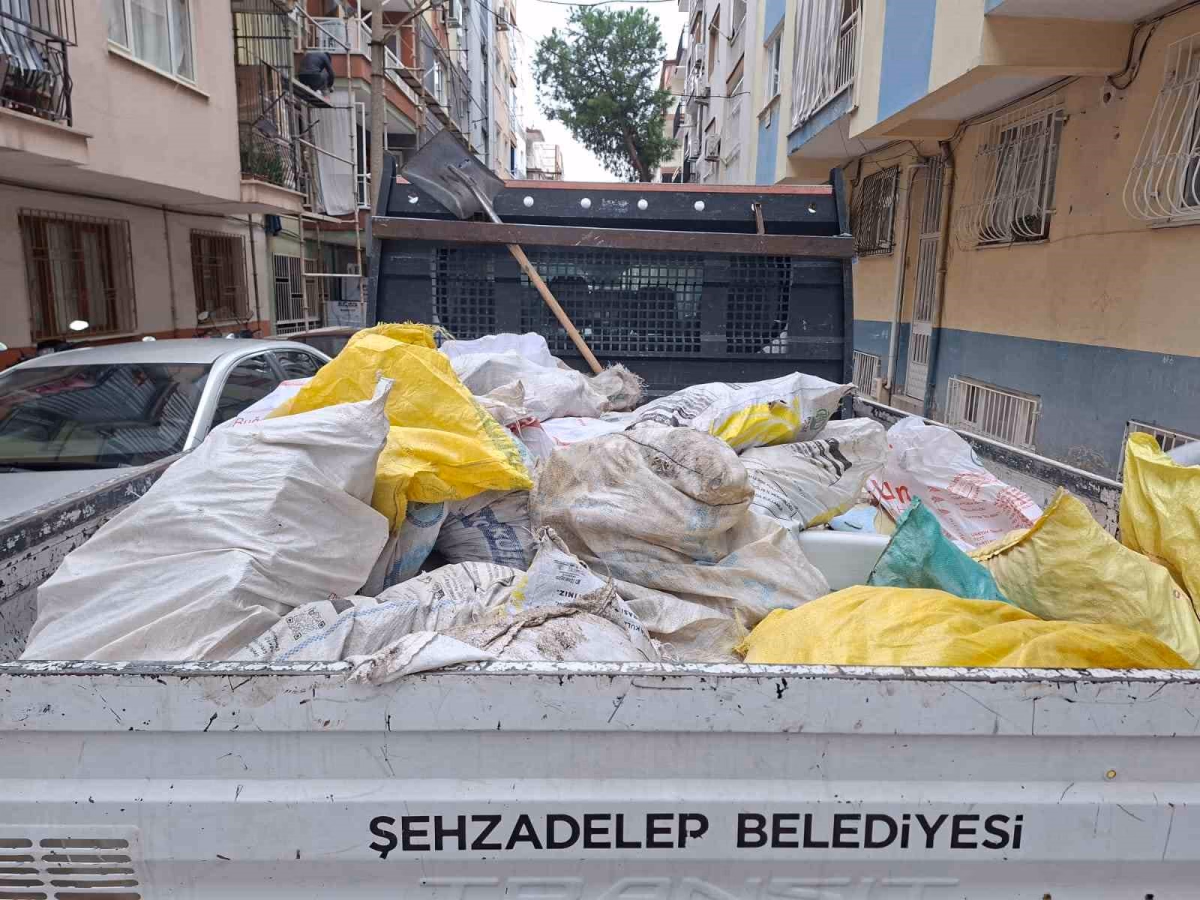 Şehzadeler'den Moloz Atıklarına Ceza Uyarısı