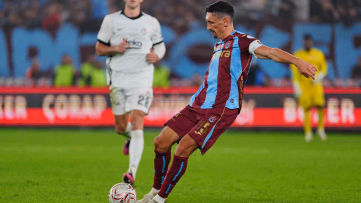 Trabzonspor Beşiktaş'ı 2-0 Mağlup Etti