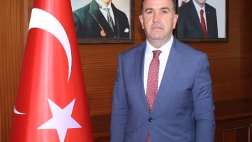 Vali Eldivan Muhtarlar Günü'nü Kutladı