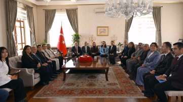 Vali Özkan muhtarların taleplerini dinledi
