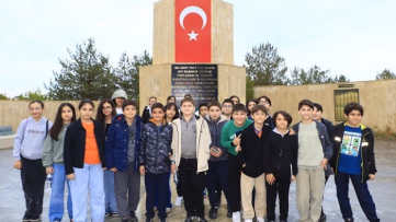Vanlı Öğrenciler Tarihi Mekânları Gezdi