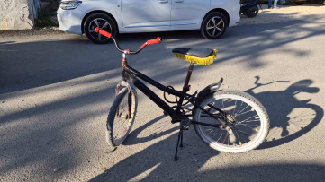 Adıyaman'da Bisiklet Otomobile Çarptı