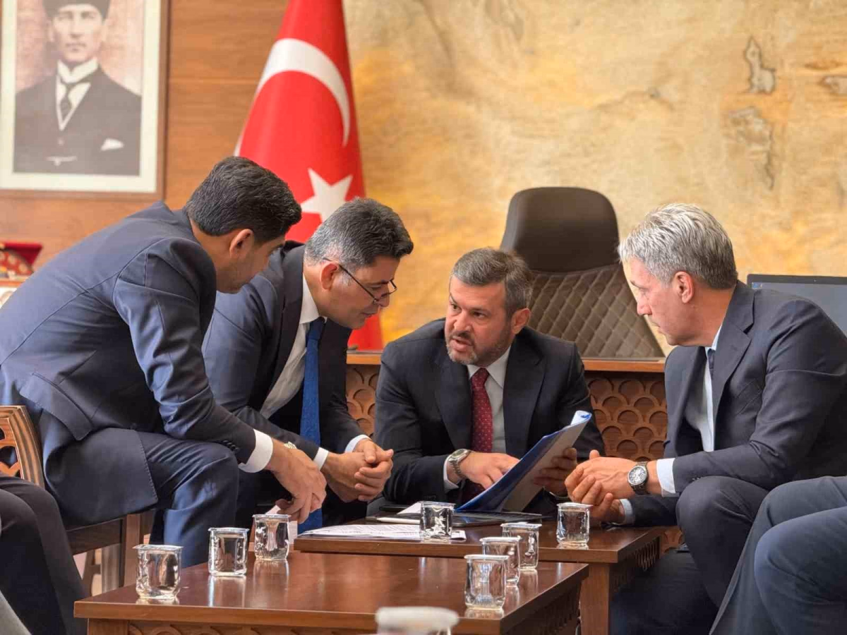Bakan Yardımcısı Boyraz Karabük'ü Ziyaret Etti