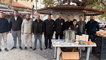 Bolvadin’de gençler sabah namazında buluştu