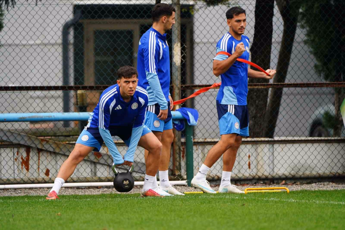 Çaykur Rizespor Trabzonspor Maçı Hazırlıklarına Başladı