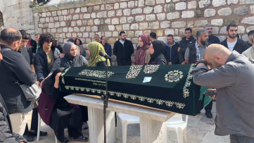 Dağ eğitiminde şehit olan asker son yolculuğuna uğurlandı