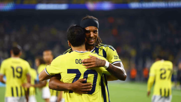 Fenerbahçe Slavia Prag maçında ilk yarı sonucu