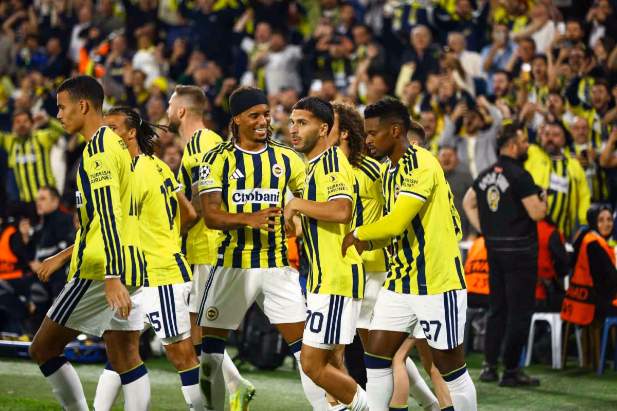 Fenerbahçe Slavia Prag Maçında Üstünlük Kurdu