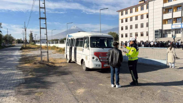 Iğdır'da öğrencilere trafik güvenliği eğitimi verildi