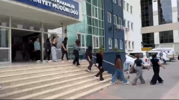 İskenderun'da masaj salonlarına denetim: 23 yabancı yakalandı