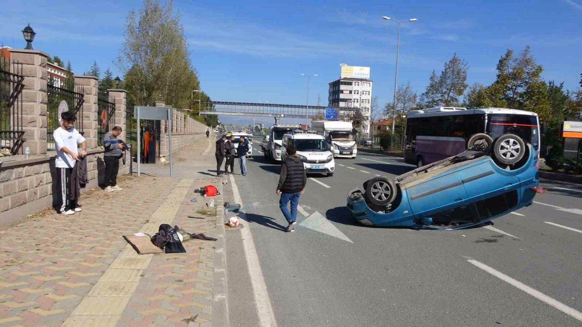 Kastamonu'da Takla Atan Otomobilden Kurtuldular