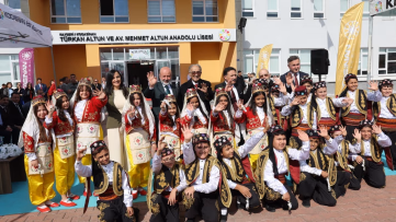 Kayseri'ye Yeni Anadolu Lisesi Açıldı
