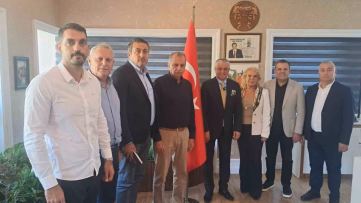 Kemer Belediye Başkanı CHP'den istifa etti