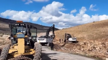 Kilis’te köy yolları yenileniyor
