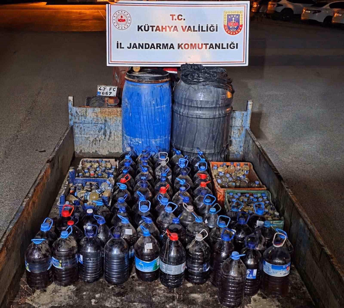 Kütahya'da 960 Litre Kaçak Şarap Ele Geçirildi