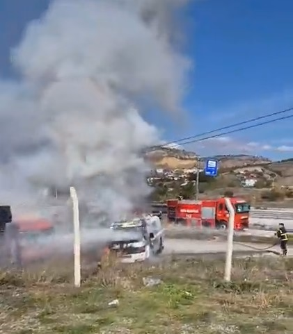Park Halindeki Tanker Alev Alev Yandı