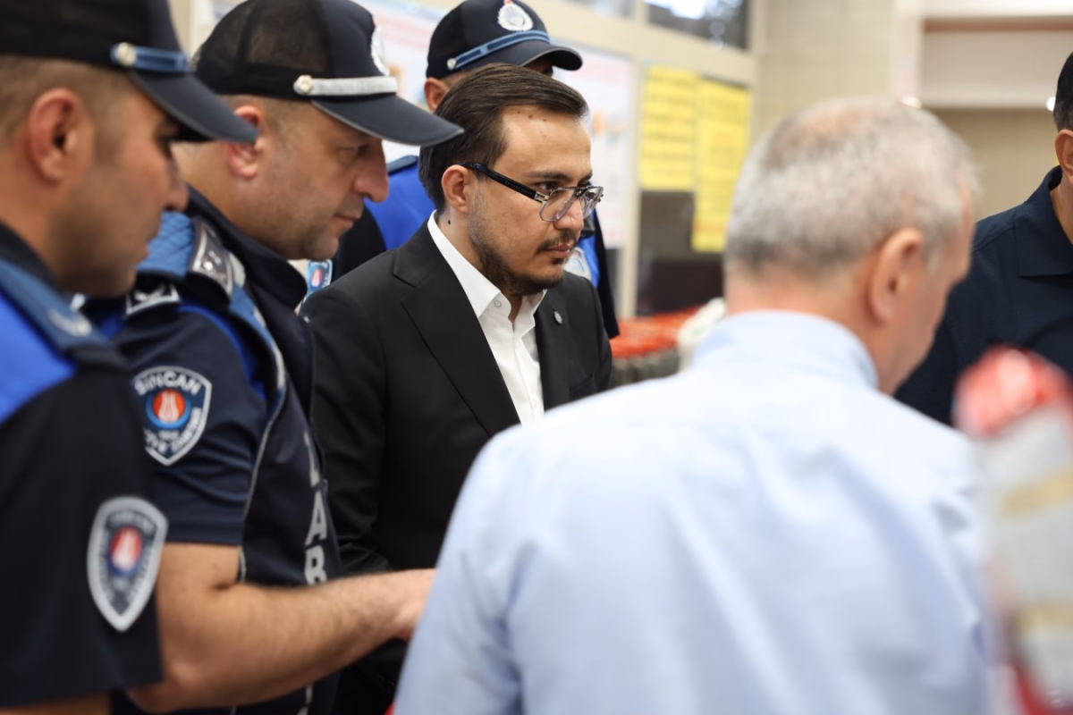 Sincan'da zincir markete tepki