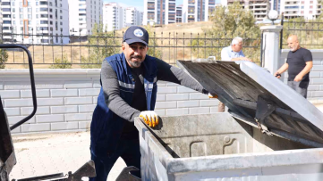 Temizlikçiden örnek davranış: 600 bin lirayı sahibine ulaştırdı