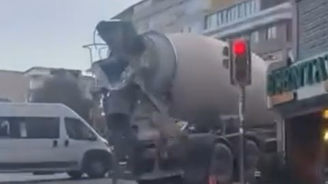 Yola beton döken sürücüye ceza yağdı
