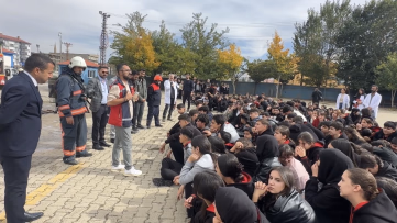 Yüksekova'da Gerçeği Aratmayan Yangın Tatbikatı
