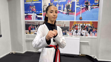 13 Yaşındaki Elif Avrupa Yolunda