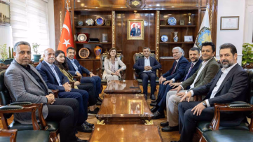 AK Parti Diyarbakır'dan Büyükşehir Belediyesi'ne Ziyaret