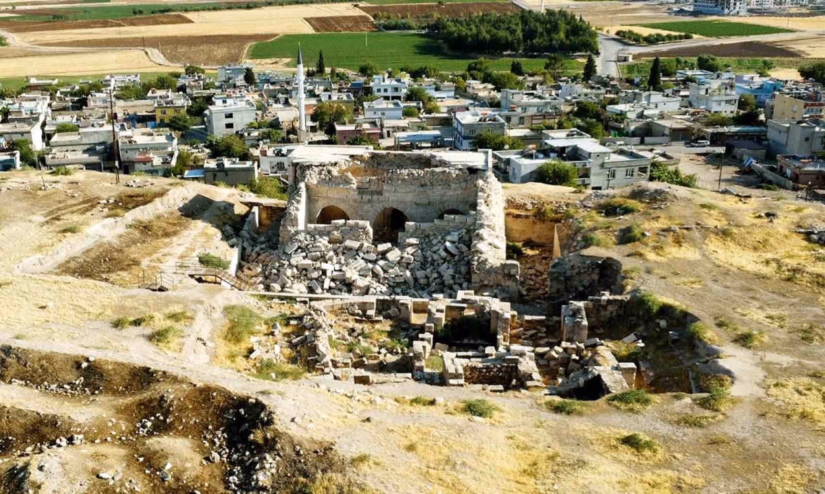 Arabanlılardan Tarihi İç Kale Camisi İçin Restorasyon Çağrısı