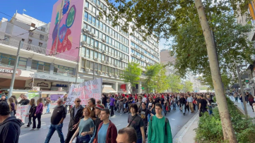 Atina'da Eğitim Sistemi Protestosu Düzenlendi