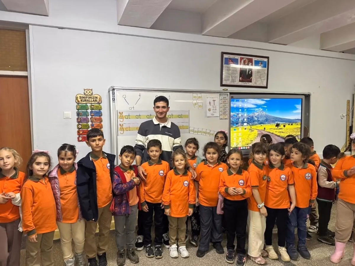 Erfelek'te miniklere bağımlılıkla mücadele eğitimi