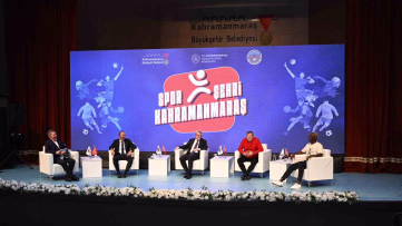 Futbolun Efsaneleri Kahramanmaraş'ta Buluştu
