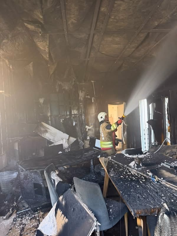 Hatay'da İki Katlı Ev Yangında Yandı