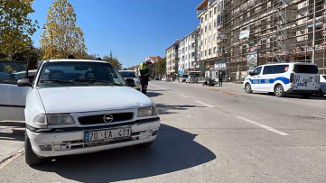 Karaman'da otomobil ile motosiklet çarpıştı: 1 yaralı