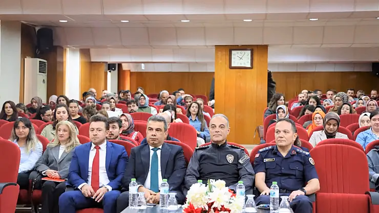 Kastamonu’da Okulların Güvenliği İçin Kritik Zirve: Emniyet ve Milli Eğitim’den Ortak Harekat!