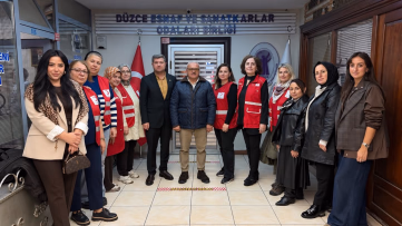 Kızılay Kadın Kolları'ndan esnaf odalarına ziyaret