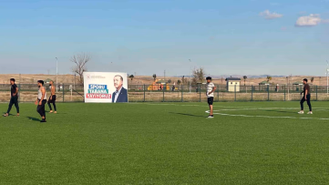 Tarım İşçileri Mahmudiye'de Spor Yapıyor