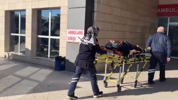 Tavşanlı'da İki Otomobil Çarpıştı: 2 Yaralı