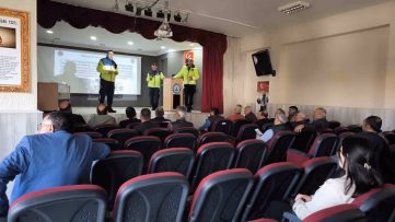 Tomarza’da servis şoförlerine güvenlik eğitimi