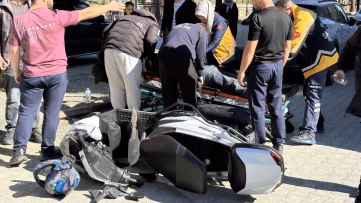 Tosya'da Otomobile Çarpan Motosiklet Sürücüsü Yaralandı