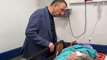 Vali Hacıbektaşoğlu enkaz yaralısını ziyaret etti