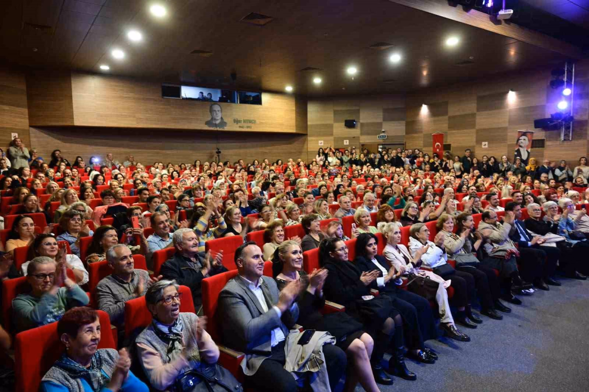 Zeki Müren’in Şarkıları Manisa’da Seslendirildi