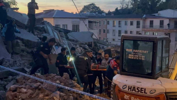 Zonguldak'ta 3 Katlı Bina Çöktü