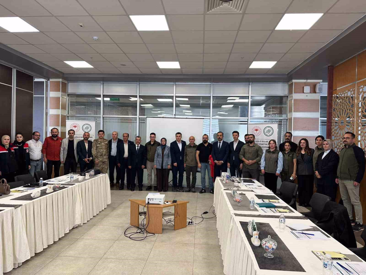 Adilcevaz’da Arin Gölü Revize Çalıştayı Düzenlendi
