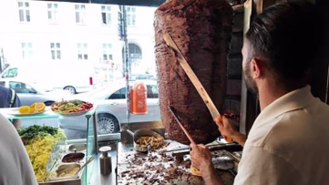 Almanya'da Yaprak Döner İsim Tartışması