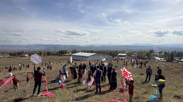 Aydıntepe'de renkli uçurtma şenliği
