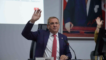 Ayvalık Belediyesi 2027 Yılı Bütçesi Kabul Edildi