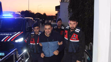 Çukurova Belediyesi Soruşturmasında Şüpheliler Adliyede