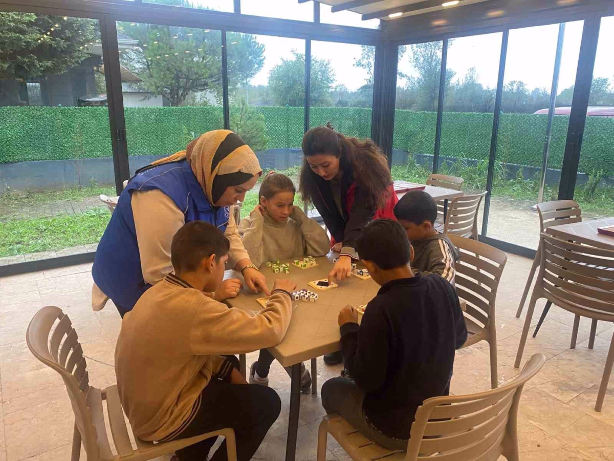 Düzce'de Çocuklar Zeka Oyunlarıyla Buluştu