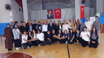 Efeler'de çevre bilinci yarışması ödülleri sahiplerini buldu