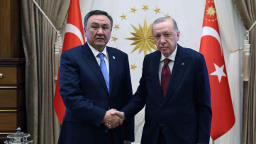 Erdoğan, Ömüraliyev'i Cumhurbaşkanlığı Külliyesi'nde kabul etti